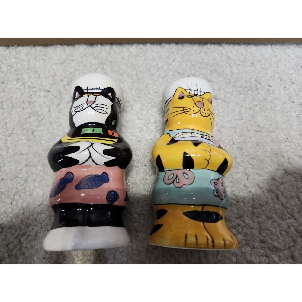 Catzilla Ceramic Chef Cats Salt and Pepper Shakers Candace Reiter